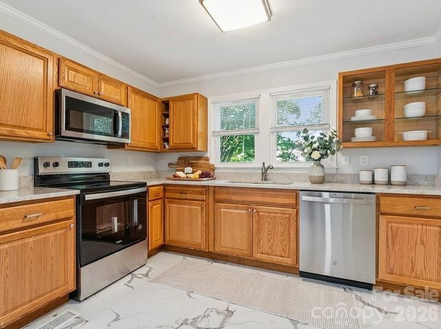 172 Eudy Drive NW, Concord, NC 28025