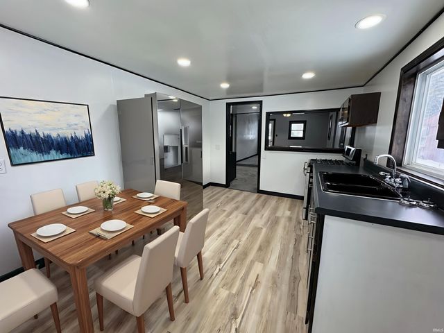 471 Van Buren Avenue, Peru, IN 46970