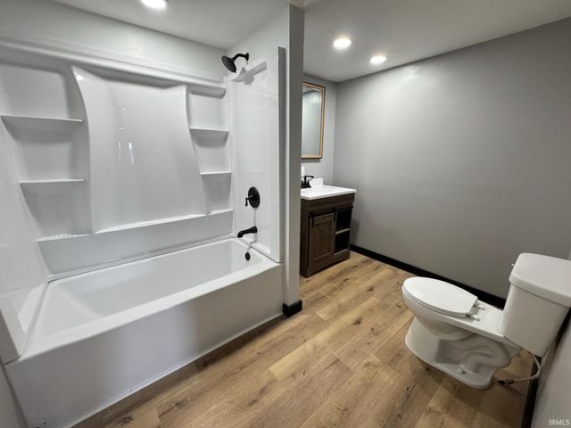 471 Van Buren Avenue, Peru, IN 46970