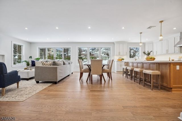 23 Reeve Circle, Millburn Twp., NJ 07041