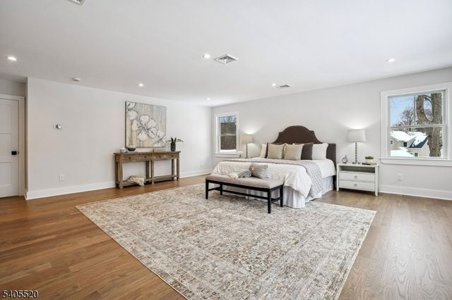 23 Reeve Circle, Millburn Twp., NJ 07041