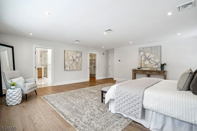 23 Reeve Circle, Millburn Twp., NJ 07041