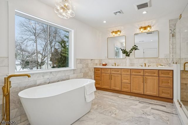 23 Reeve Circle, Millburn Twp., NJ 07041