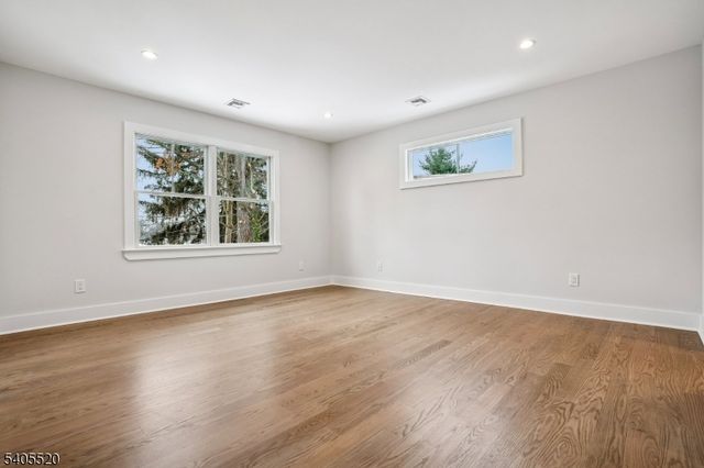 23 Reeve Circle, Millburn Twp., NJ 07041