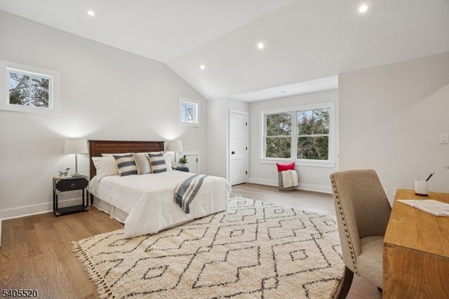 23 Reeve Circle, Millburn Twp., NJ 07041