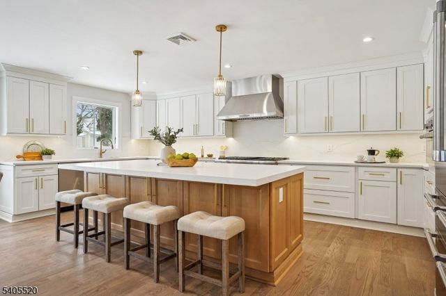 23 Reeve Circle, Millburn Twp., NJ 07041