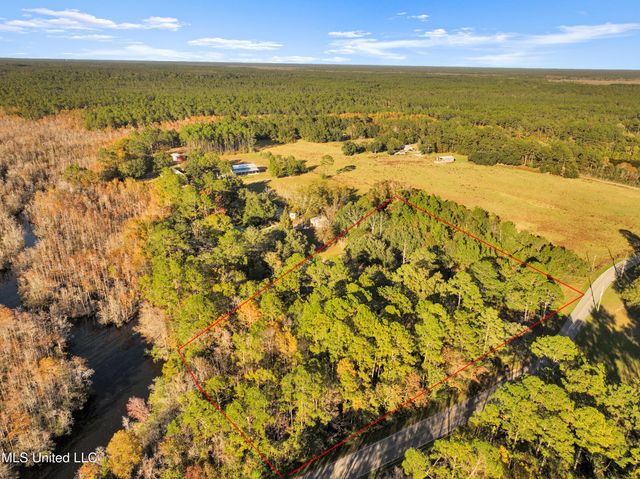 8313 Coda Road, Moss Point, MS 39562