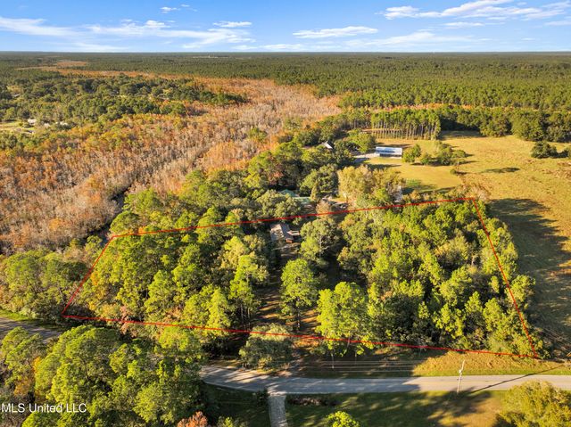 8313 Coda Road, Moss Point, MS 39562