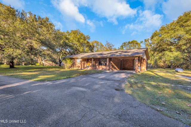 8313 Coda Road, Moss Point, MS 39562