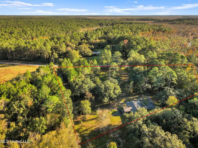 8313 Coda Road, Moss Point, MS 39562