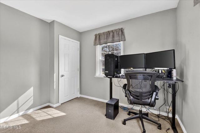 6059 Blossman Road, Toledo, OH 43617