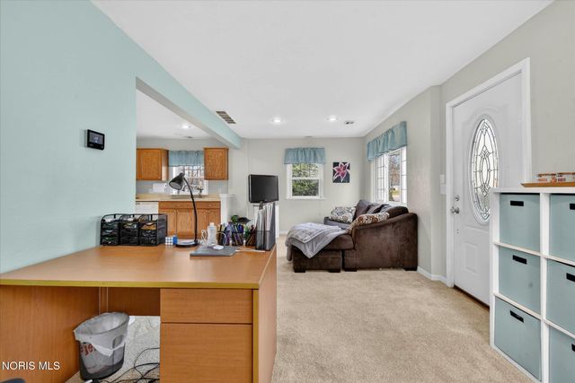 6059 Blossman Road, Toledo, OH 43617