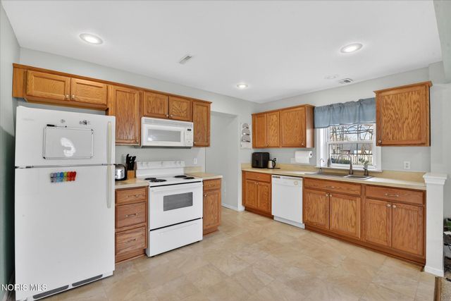 6059 Blossman Road, Toledo, OH 43617