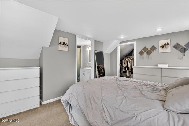 6059 Blossman Road, Toledo, OH 43617