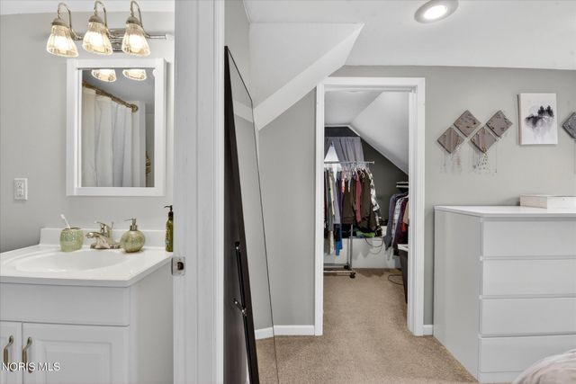 6059 Blossman Road, Toledo, OH 43617