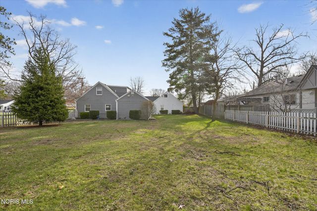 6059 Blossman Road, Toledo, OH 43617