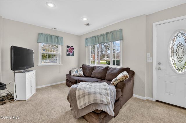 6059 Blossman Road, Toledo, OH 43617