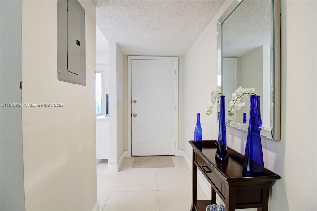 1110 SW 125th Ave 408M, Pembroke Pines, FL 33027