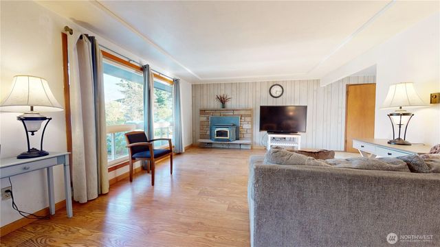 7828 Highland Drive, Everett, WA 98203