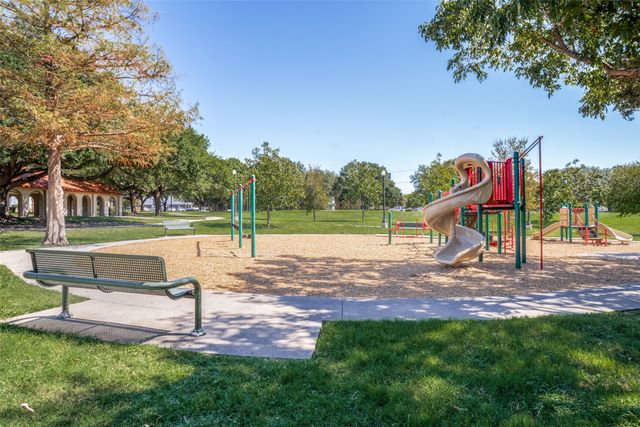 2727 Hood Street 105, Dallas, TX 75219