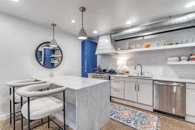 2727 Hood Street 105, Dallas, TX 75219