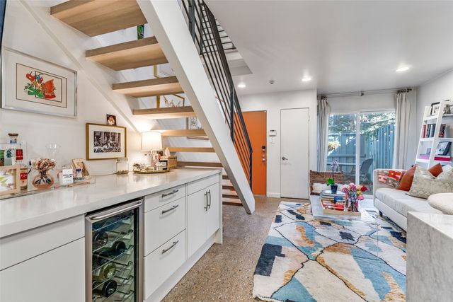 2727 Hood Street 105, Dallas, TX 75219