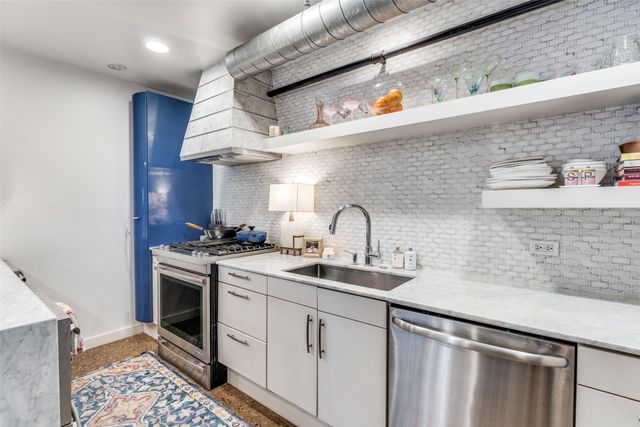 2727 Hood Street 105, Dallas, TX 75219