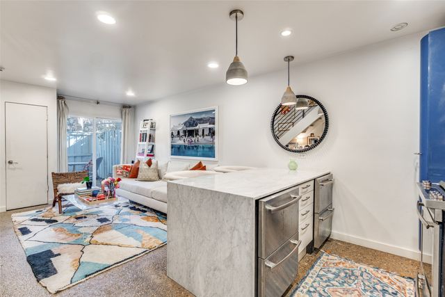 2727 Hood Street 105, Dallas, TX 75219