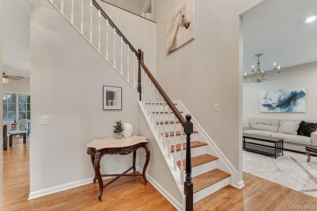 33 E Potter Lane NE, Halesite, NY 11743