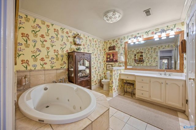 1908 Chippendale Drive, Huntsville, AL 35801