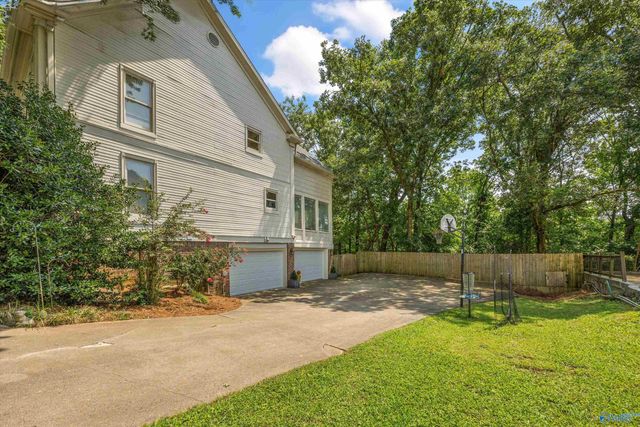 1908 Chippendale Drive, Huntsville, AL 35801