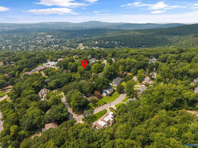 1908 Chippendale Drive, Huntsville, AL 35801