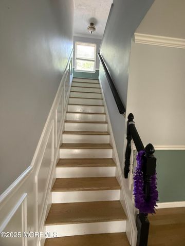 347 Trenton Avenue N, Bayville, NJ 08721