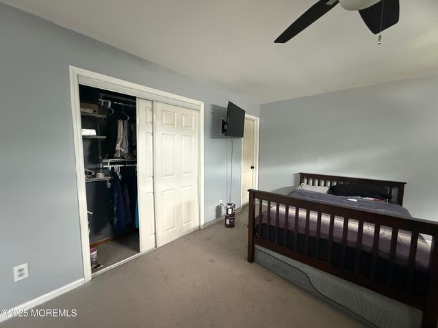 347 Trenton Avenue N, Bayville, NJ 08721