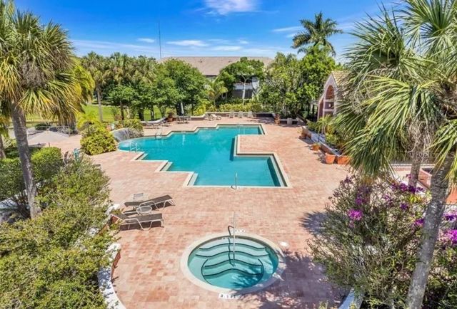 10263 GANDY BOULEVARD N 403, St Petersburg, FL 33702