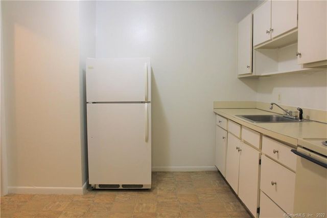 1730 State Street 312, Hamden, CT 06517