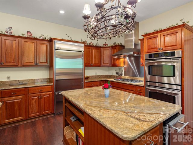 79 Ward Road, Maggie Valley, NC 28751