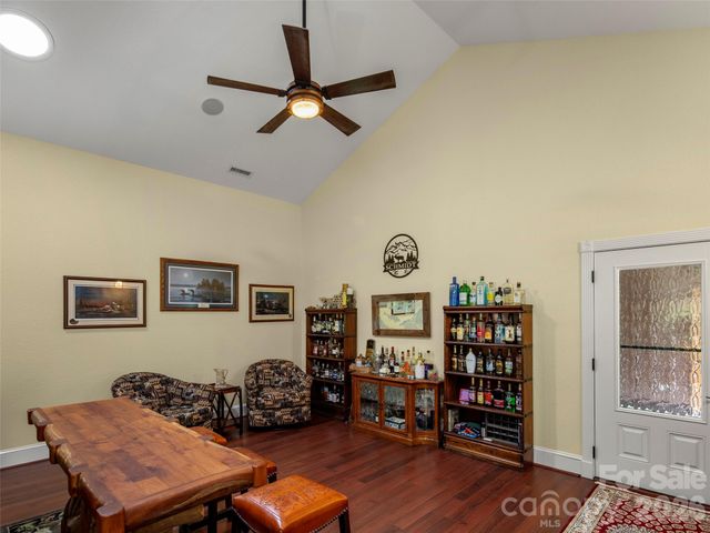 79 Ward Road, Maggie Valley, NC 28751