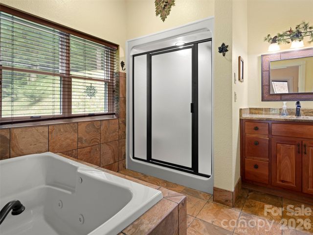 79 Ward Road, Maggie Valley, NC 28751