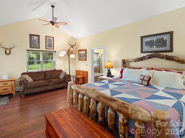 79 Ward Road, Maggie Valley, NC 28751