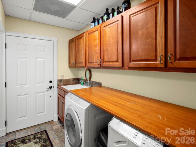 79 Ward Road, Maggie Valley, NC 28751