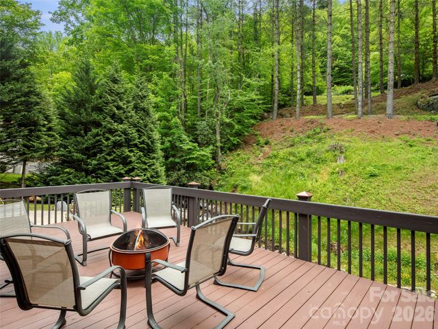 79 Ward Road, Maggie Valley, NC 28751