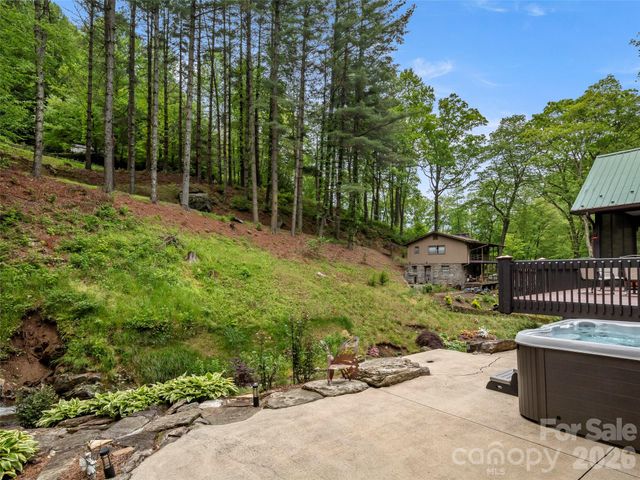 79 Ward Road, Maggie Valley, NC 28751
