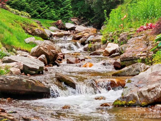 79 Ward Road, Maggie Valley, NC 28751