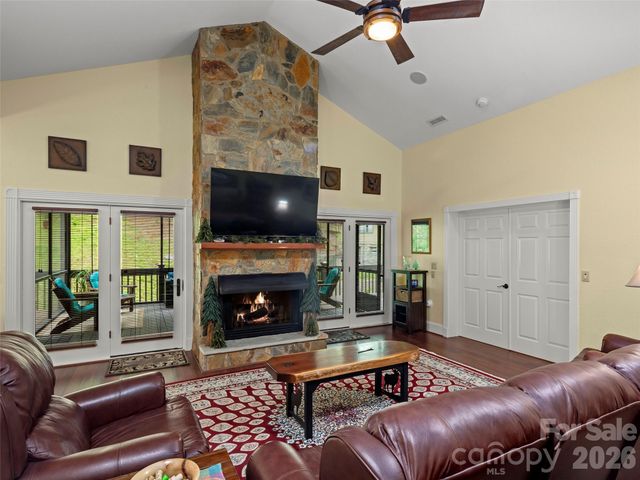 79 Ward Road, Maggie Valley, NC 28751