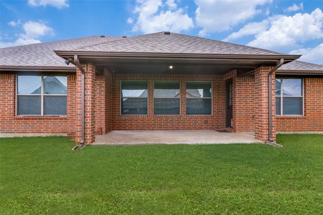 210 Boardwalk Avenue, Waxahachie, TX 75165