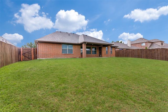 210 Boardwalk Avenue, Waxahachie, TX 75165