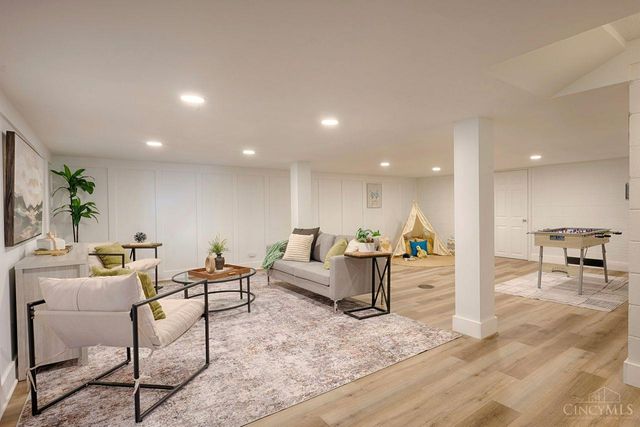 6008 Winnetka Drive, Sycamore Twp, OH 45236