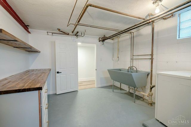 6008 Winnetka Drive, Sycamore Twp, OH 45236