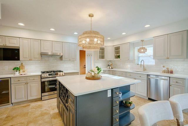 6008 Winnetka Drive, Sycamore Twp, OH 45236